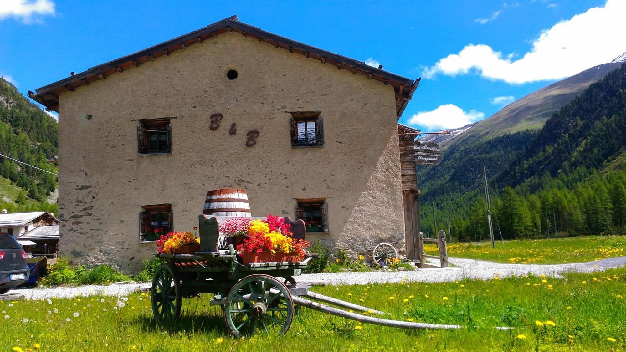 Bed & Breakfast Campaciol Livigno Esterno foto